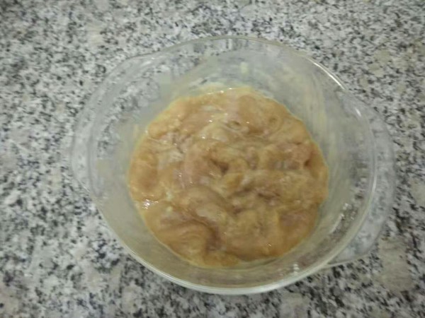 炒雞肉的做法-家常味炒菜譜-易網(wǎng)<a href=http://www.jsjjzhkt.cn/ target=_blank class=infotextkey>健康養(yǎng)生</a>網(wǎng) 炒雞肉的做法-家常味炒菜譜