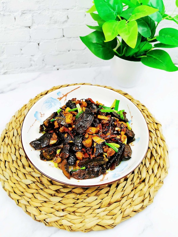 宮保皮蛋（無花生版）的做法-咸鮮味炒菜譜