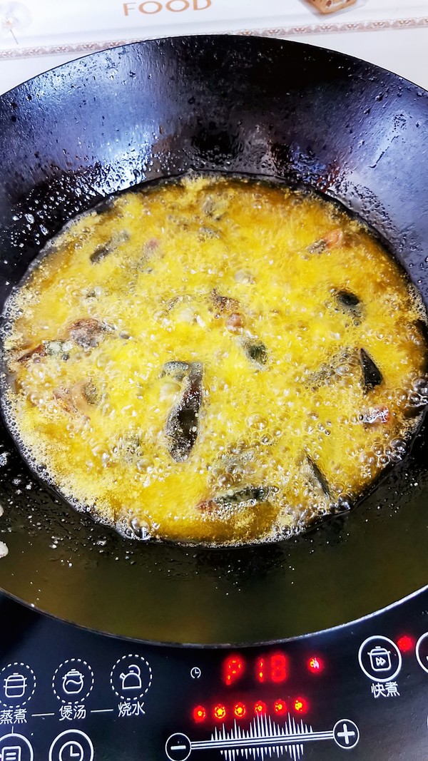 宮保皮蛋（無花生版）的做法-咸鮮味炒菜譜