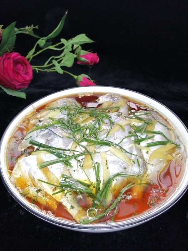 清蒸金昌魚的做法-咸鮮味蒸菜譜-易網(wǎng)健康養(yǎng)生網(wǎng) 清蒸金昌魚的做法-咸鮮味蒸菜譜