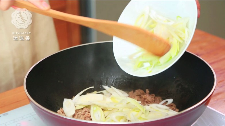 蔥爆羊肉的做法-家常味炒菜譜-易網健康養生網 蔥爆羊肉的做法-家常味炒菜譜