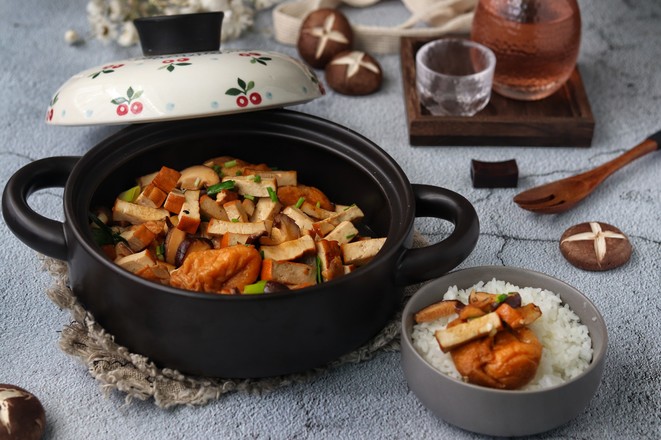 油面筋炒熏干的做法-家常味炒菜譜-易網健康養生網 油面筋炒熏干的做法-家常味炒菜譜