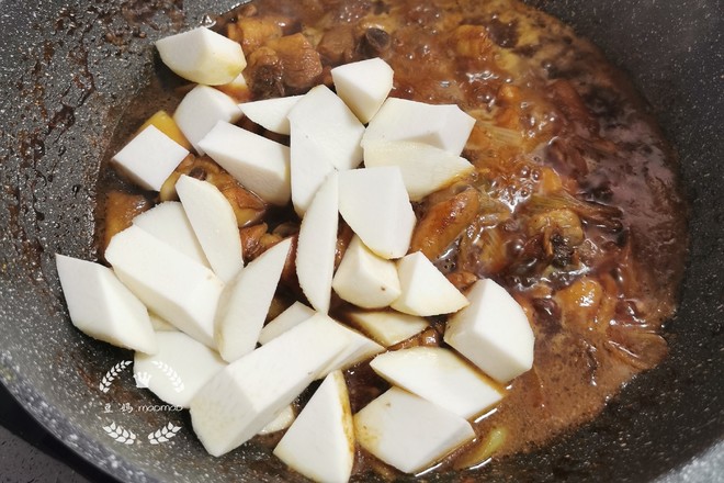 雞塊燒芋頭的做法-其它口味炒菜譜-易網(wǎng)健康養(yǎng)生網(wǎng) 雞塊燒芋頭的做法-其它口味炒菜譜