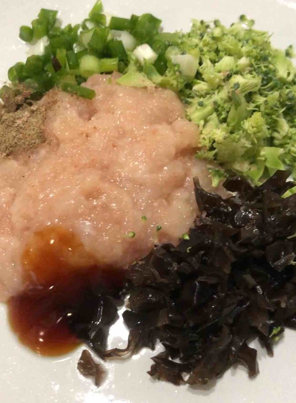 蝦仁雞蛋堡的做法-咸鮮味煎菜譜-易網<a href=http://www.jsjjzhkt.cn/ target=_blank class=infotextkey>健康養生</a>網 蝦仁雞蛋堡的做法-咸鮮味煎菜譜