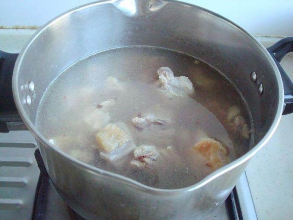 魔芋大盤雞的做法-香辣味燒菜譜-易網(wǎng)健康養(yǎng)生網(wǎng) 魔芋大盤雞的做法-香辣味燒菜譜