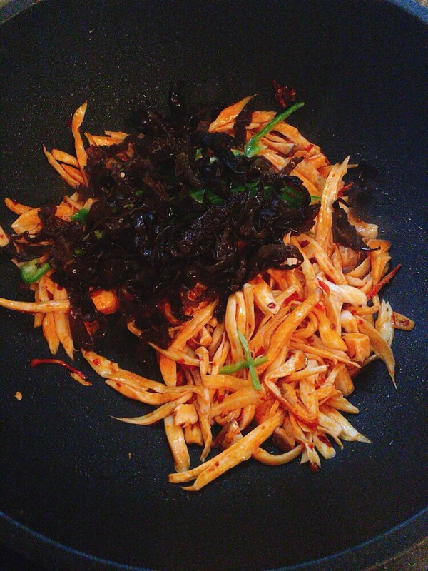 魚香杏鮑菇的做法-魚香味炒菜譜-易網健康養生網 魚香杏鮑菇的做法-魚香味炒菜譜