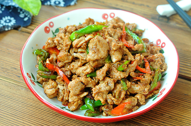 蒜爆肉片的做法-家常味炒菜譜-易網健康養生網 蒜爆肉片的做法-家常味炒菜譜