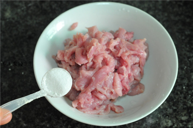 蒜爆肉片的做法-家常味炒菜譜-易網健康養生網 蒜爆肉片的做法-家常味炒菜譜