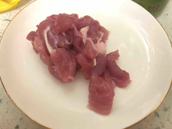 芥蘭炒肉絲的做法-家常味炒菜譜-易網健康養生網 芥蘭炒肉絲的做法-家常味炒菜譜