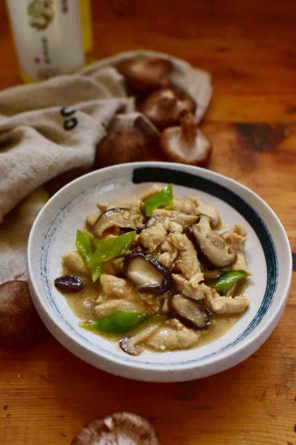 茶油籽油香菇雞片的做法-咸鮮味炒菜譜