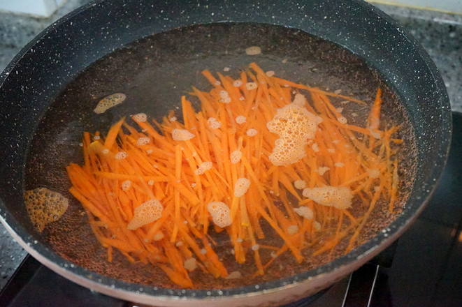 家常版-----韓式拌飯的做法-香辣味拌菜譜-易網健康養生網 家常版-----韓式拌飯的做法-香辣味拌菜譜