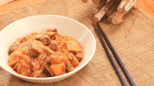 酸菜牛肉燉粉條的做法-家常味燉菜譜