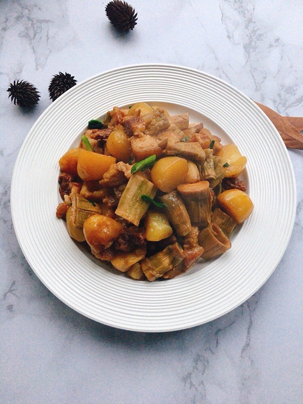 筍干土豆燉肉的做法-咸鮮味燉菜譜-易網健康養生網 筍干土豆燉肉的做法-咸鮮味燉菜譜