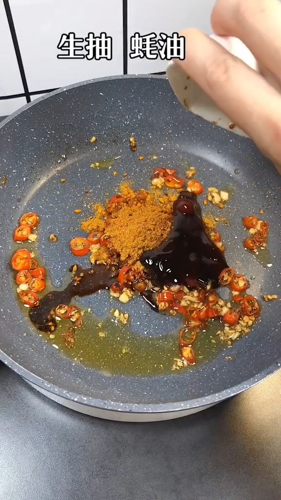 孜然藕丁的做法-咸鮮味炒菜譜-易網健康養生網 孜然藕丁的做法-咸鮮味炒菜譜