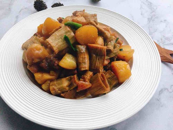 筍干土豆燉肉的做法-咸鮮味燉菜譜-易網健康養生網 筍干土豆燉肉的做法-咸鮮味燉菜譜