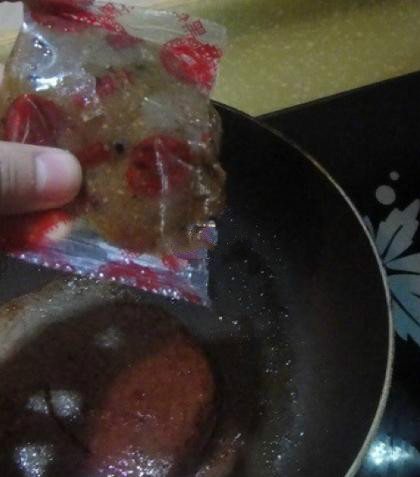 簡易快速煎牛排,懶人必備的做法-家常味煎菜譜-易網<a href=http://www.jsjjzhkt.cn/ target=_blank class=infotextkey>健康養生</a>網 簡易快速煎牛排,懶人必備的做法-家常味煎菜譜