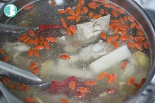 山藥排骨湯的做法-家常味煮菜譜-易網健康養生網 山藥排骨湯的做法-家常味煮菜譜