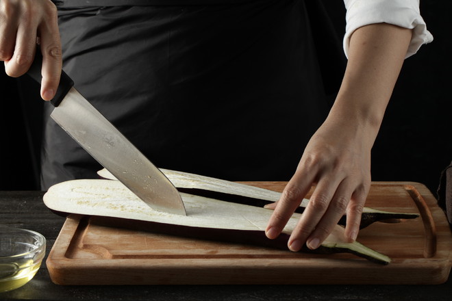 蒜香茄子，宵夜中的王者！的做法-香辣味烤菜譜