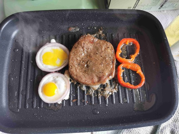 法式牛排的做法-黑椒味煎菜譜-易網健康養生網 法式牛排的做法-黑椒味煎菜譜