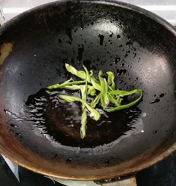 臘腸炒四季豆的做法-咸鮮味炒菜譜-易網健康養生網 臘腸炒四季豆的做法-咸鮮味炒菜譜