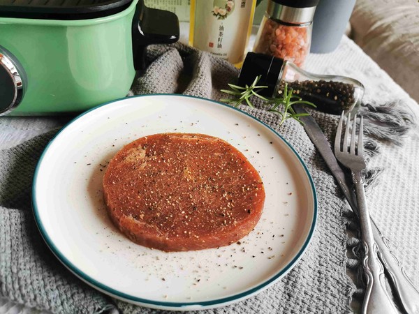 法式牛排的做法-黑椒味煎菜譜-易網健康養生網 法式牛排的做法-黑椒味煎菜譜