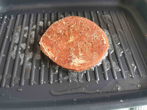 法式牛排的做法-黑椒味煎菜譜-易網健康養生網 法式牛排的做法-黑椒味煎菜譜