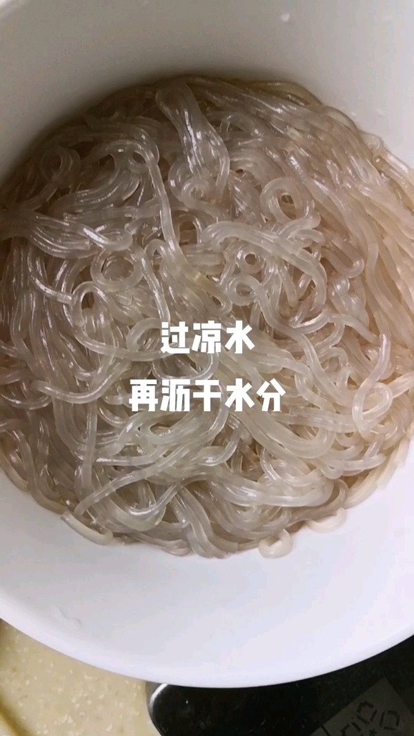 火爆大頭菜的做法-香辣味炒菜譜-易網(wǎng)<a href=http://www.jsjjzhkt.cn/ target=_blank class=infotextkey>健康養(yǎng)生</a>網(wǎng) 火爆大頭菜的做法-香辣味炒菜譜