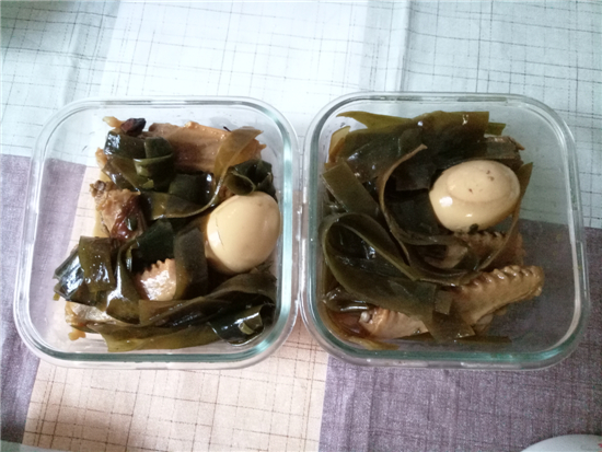 香辣鹵鴨翅（海帶鹵蛋）的做法-香辣味鹵菜譜