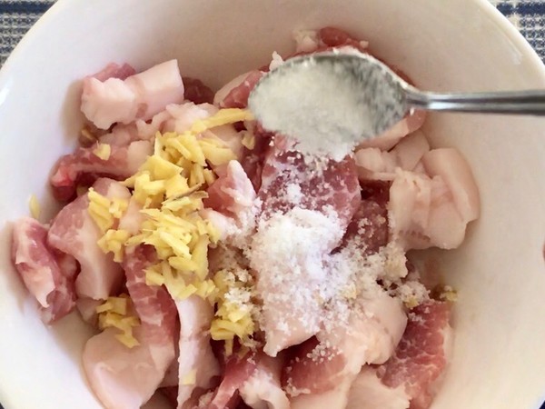 胡蘿卜山藥肉片的做法-咸鮮味炒菜譜