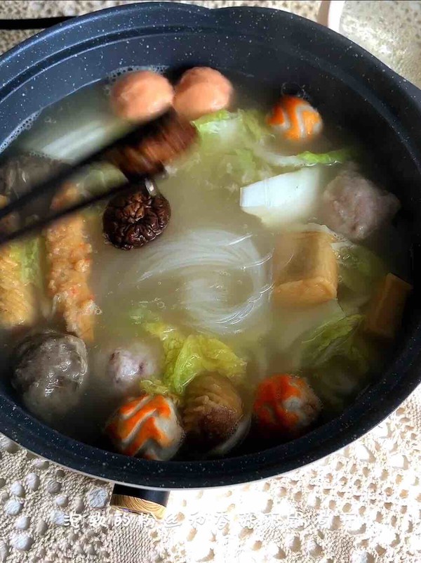 暖冬簡易砂鍋的做法-咸鮮味煮菜譜-易網健康養生網 暖冬簡易砂鍋的做法-咸鮮味煮菜譜