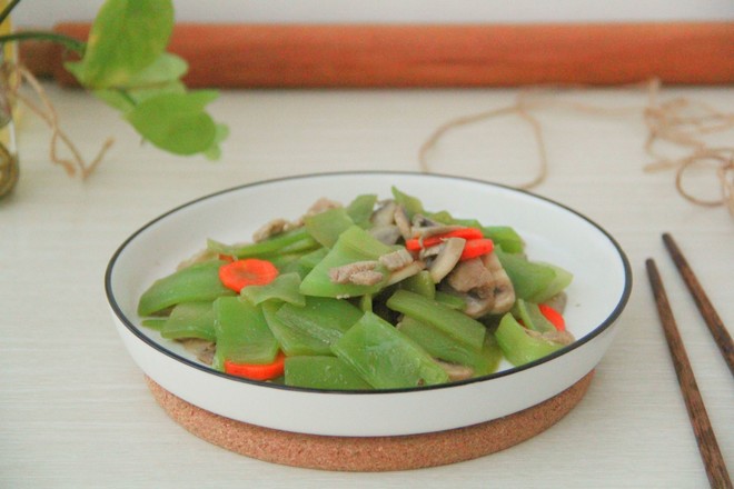 油茶籽油炒三鮮的做法-咸鮮味炒菜譜-易網健康養生網 油茶籽油炒三鮮的做法-咸鮮味炒菜譜