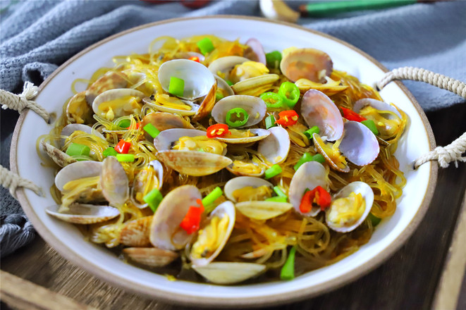 花蛤粉絲煲的做法-咸鮮味煮菜譜