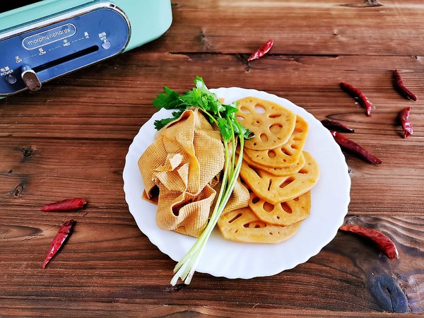 香辣鹵豆皮蓮藕，比周黑鴨和絕味還好吃！的做法-香辣味鹵菜譜