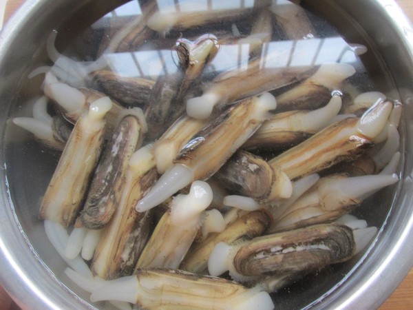 炒蟶子的做法-咸鮮味炒菜譜-易網<a href=http://www.jsjjzhkt.cn/ target=_blank class=infotextkey>健康養生</a>網 炒蟶子的做法-咸鮮味炒菜譜