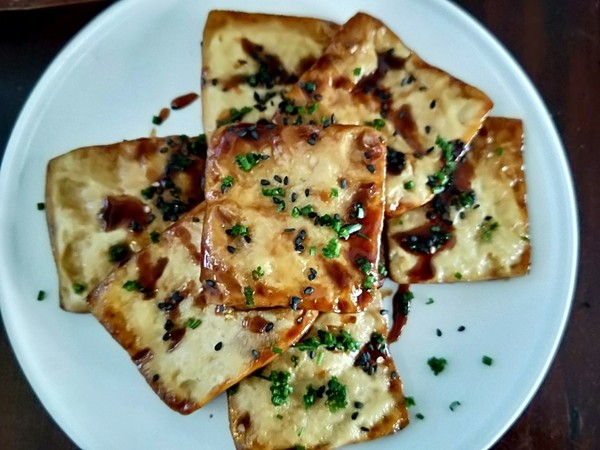 家常豆腐的做法-家常味煮菜譜-易網健康養生網 家常豆腐的做法-家常味煮菜譜