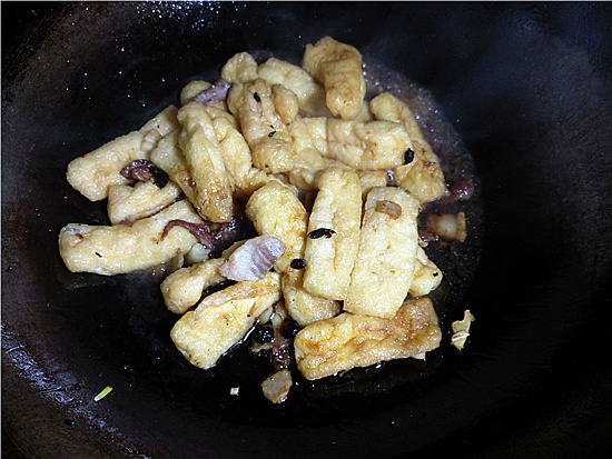 家鄉豆腐的做法-咸鮮味炒菜譜-易網健康養生網 家鄉豆腐的做法-咸鮮味炒菜譜
