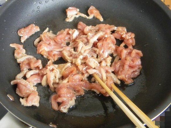 里脊肉拌油菜的做法-家常味拌菜譜-易網(wǎng)健康養(yǎng)生網(wǎng) 里脊肉拌油菜的做法-家常味拌菜譜