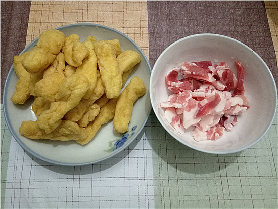 家鄉豆腐的做法-咸鮮味炒菜譜-易網<a href=http://www.jsjjzhkt.cn/ target=_blank class=infotextkey>健康養生</a>網 家鄉豆腐的做法-咸鮮味炒菜譜