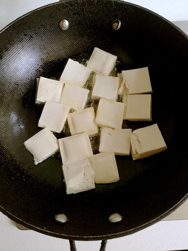 番茄燒豆腐的做法-家常味燒菜譜-易網<a href=http://www.jsjjzhkt.cn/ target=_blank class=infotextkey>健康養生</a>網 番茄燒豆腐的做法-家常味燒菜譜