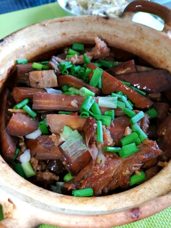 魚香茄子煲的做法-家常味煲菜譜-易網健康養生網 魚香茄子煲的做法-家常味煲菜譜