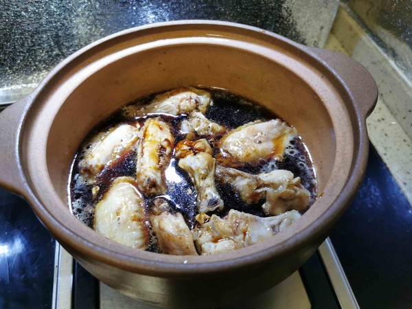 紅燒雞翅和雞腿的做法-香辣味燉菜譜