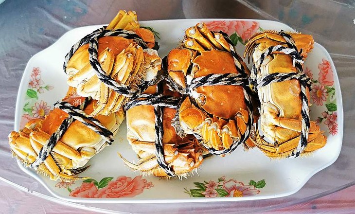 清蒸大閘蟹的做法-家常味蒸菜譜-易網(wǎng)健康養(yǎng)生網(wǎng) 清蒸大閘蟹的做法-家常味蒸菜譜