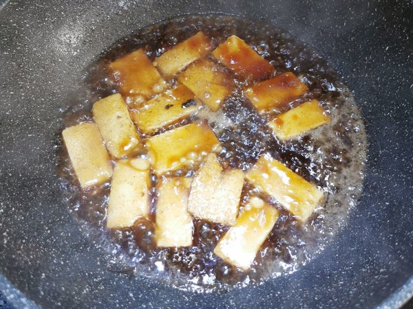 小黃魚燒豆腐的做法-咸鮮味燒菜譜-易網健康養生網 小黃魚燒豆腐的做法-咸鮮味燒菜譜