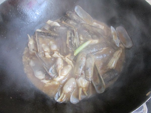 炒蟶子的做法-咸鮮味炒菜譜-易網健康養生網 炒蟶子的做法-咸鮮味炒菜譜