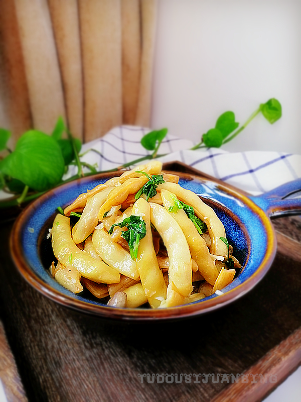 蒜香黃金勾的做法-蒜香味燉菜譜