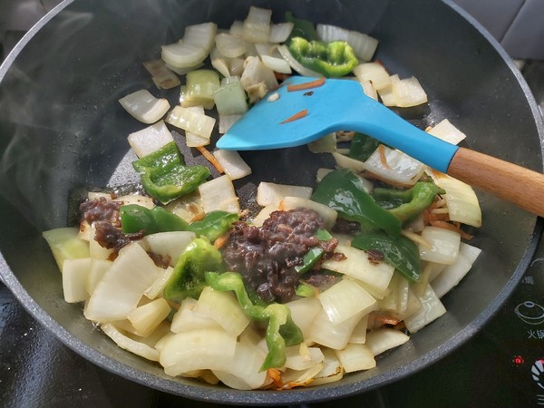 醬爆八爪魚的做法-咸鮮味炒菜譜