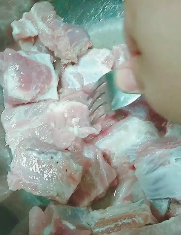 蒜蓉叉燒排骨的做法-醬香味烤菜譜