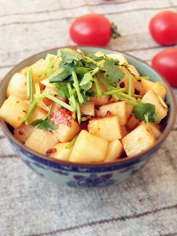 香辣蘿卜丁的做法-香辣味拌菜譜-易網健康養生網 香辣蘿卜丁的做法-香辣味拌菜譜