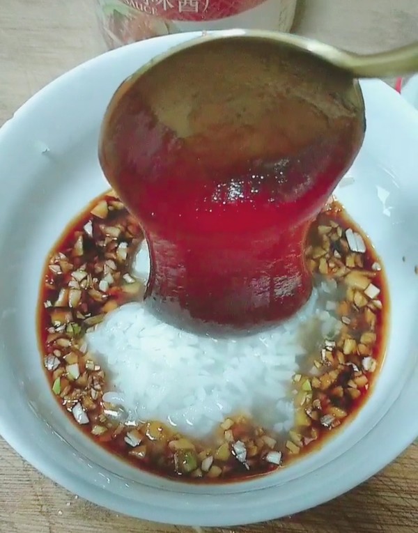 蒜蓉叉燒排骨的做法-醬香味烤菜譜