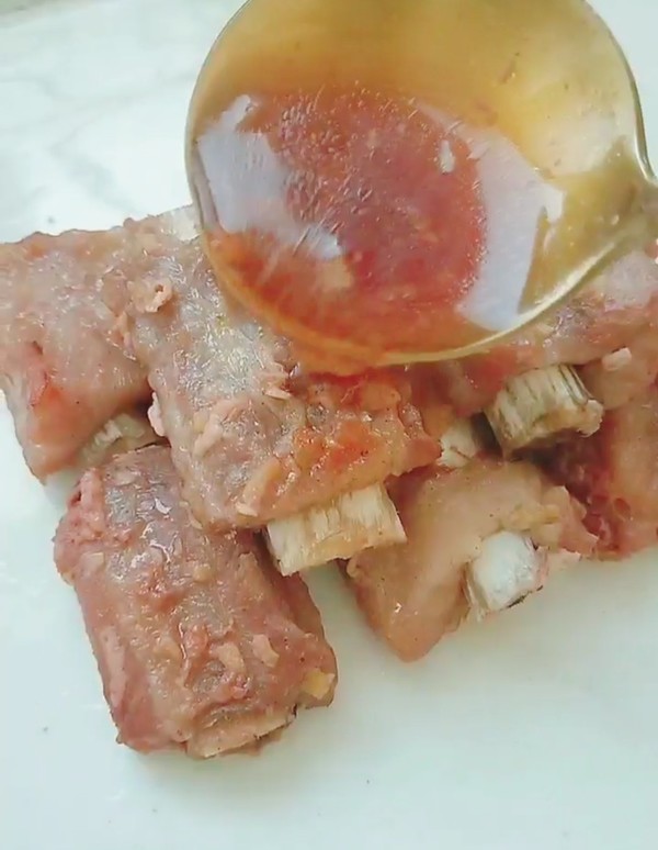 蒜蓉叉燒排骨的做法-醬香味烤菜譜